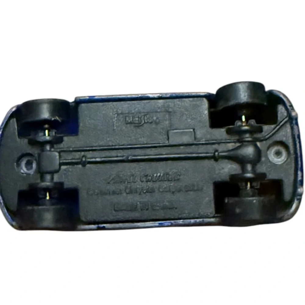 1998 Maisto 1:64 Daimler Chrysler Corporation Panel Cruiser Van AS IS‎